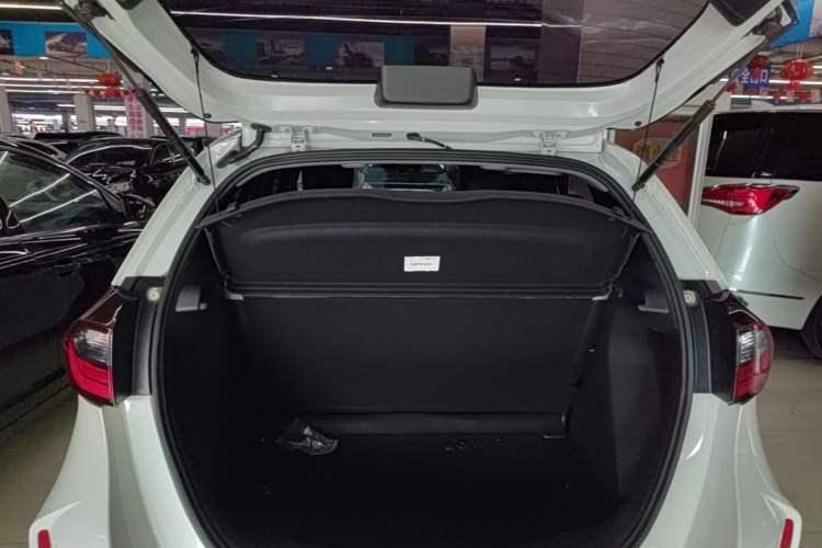 Used Honda Fit 2023 1.5L CVT Trend Edition Trunk