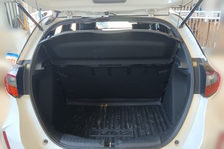 Used Honda Fit 2023 1.5L CVT Trend Edition Trunk