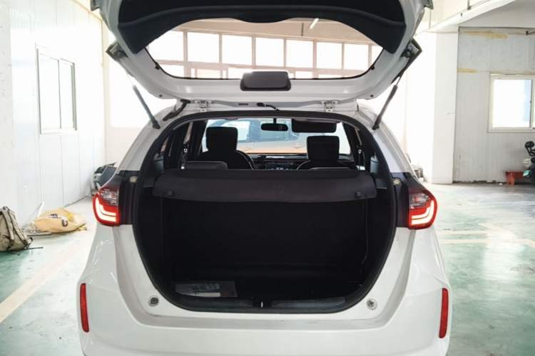 Used Honda Fit 2023 1.5L CVT Trend Edition Trunk