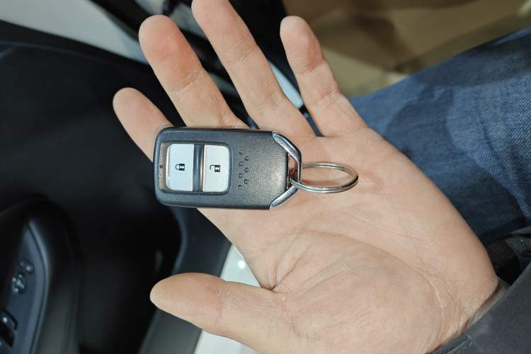 Used Honda Fit 2023 1.5L CVT Trend Edition Vehicle Key