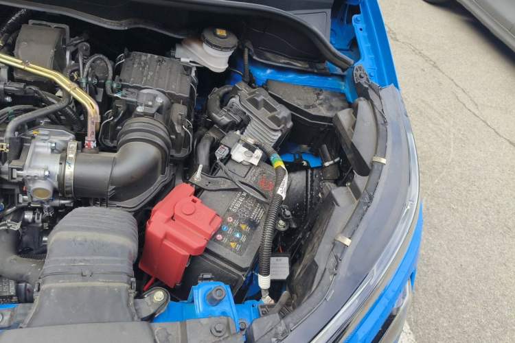 Used Honda Fit 2025 Basic Model Engine Bay Left