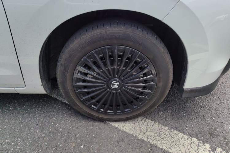 Used Honda Fit 2025 Basic Model Right Front Wheel Hub
