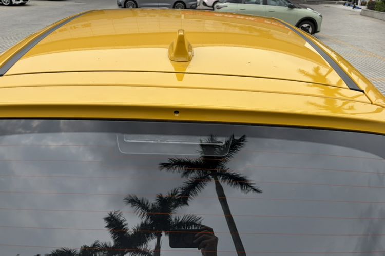 Used Honda Fit 2025 Basic Model Exterior 1