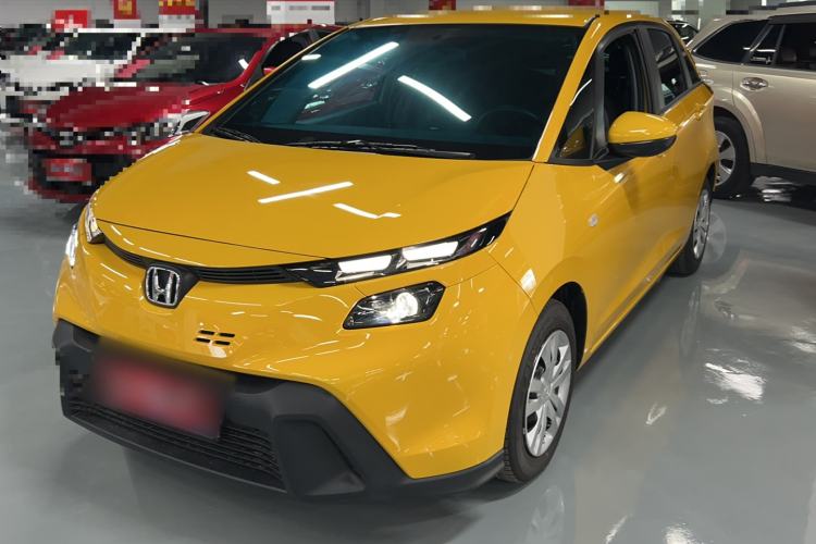 Used Honda Fit 2025 Basic Model Exterior 5