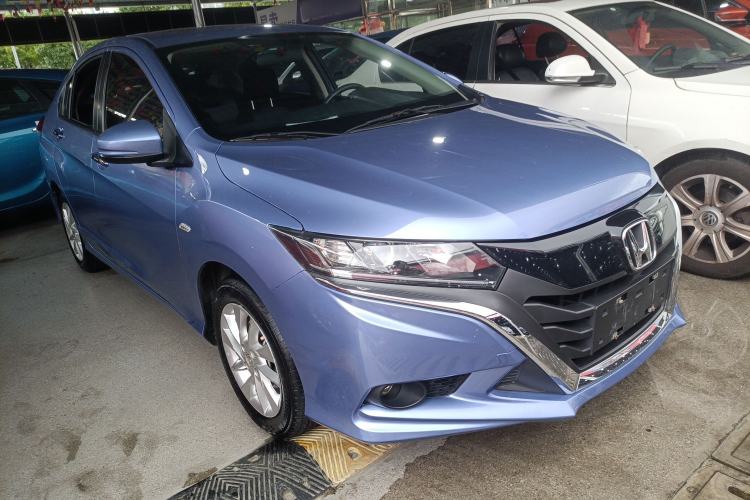 Used Honda Gienia 2017 1.5L CVT Comfort Version Front Right 45 Deg