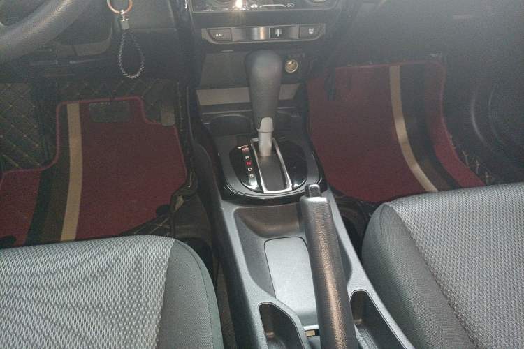 Used Honda Gienia 2017 1.5L CVT Comfort Version Gear Lever