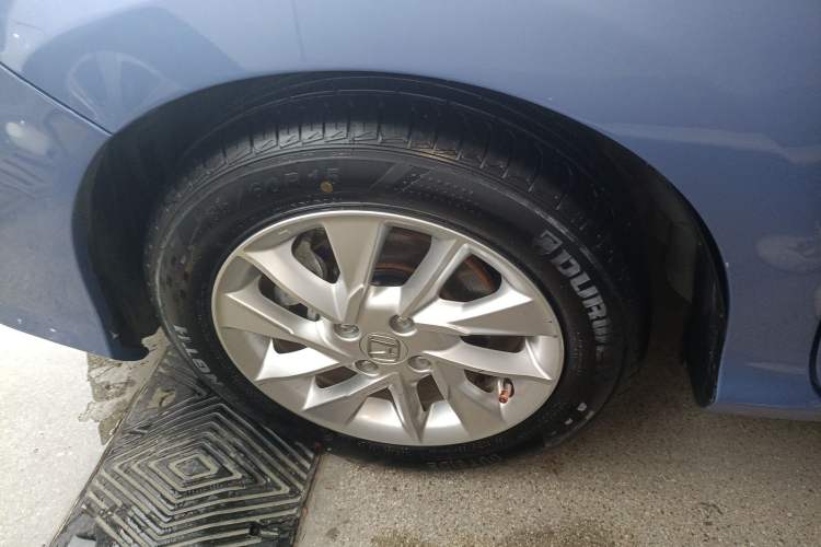Used Honda Gienia 2017 1.5L CVT Comfort Version Left Front Wheel Hub