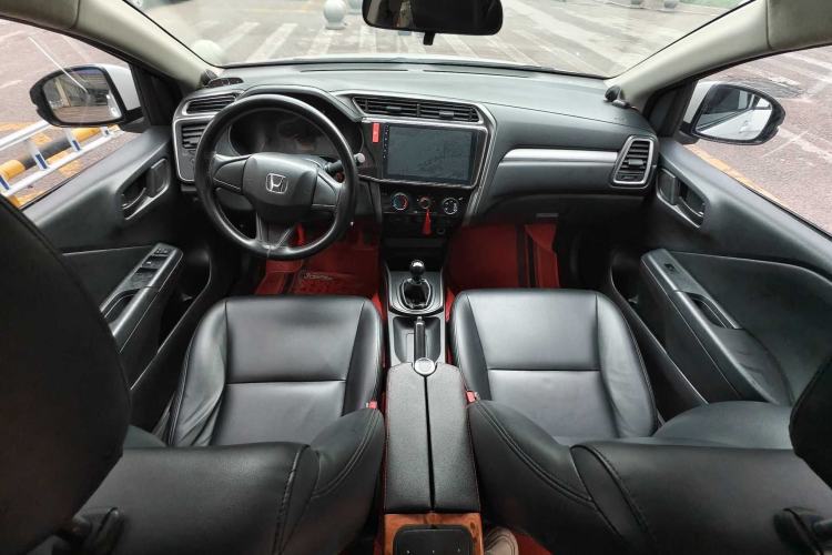 Used Honda Gienia 2017 1.5L Manual Classic Edition Interior 7