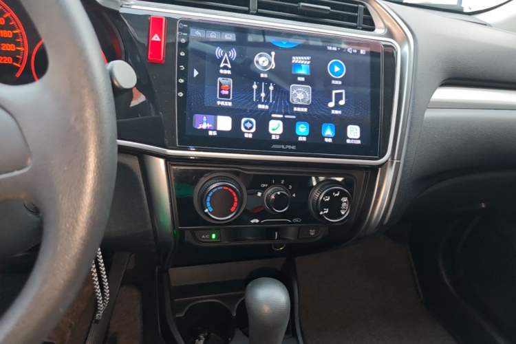 Used Honda Gienia 2017 1.5L CVT Classic Edition Audio And AC Panel