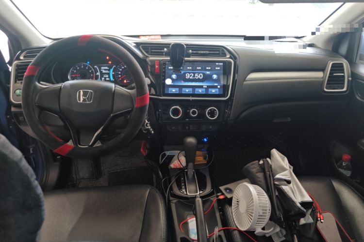 Used Honda Gienia 2017 1.5L CVT Comfort Version Center Console