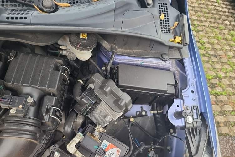 Used Honda Gienia 2017 1.5L CVT Comfort Version Engine Bay Left