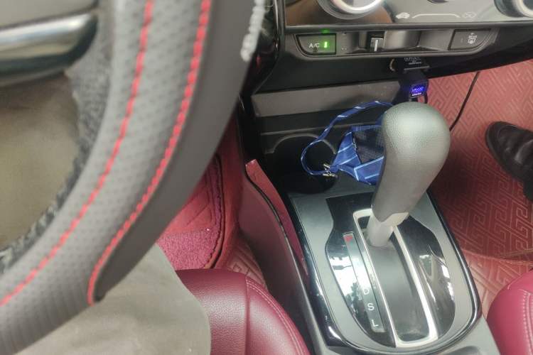 Used Honda Gienia 2017 1.5L CVT Comfort Version Gear Lever