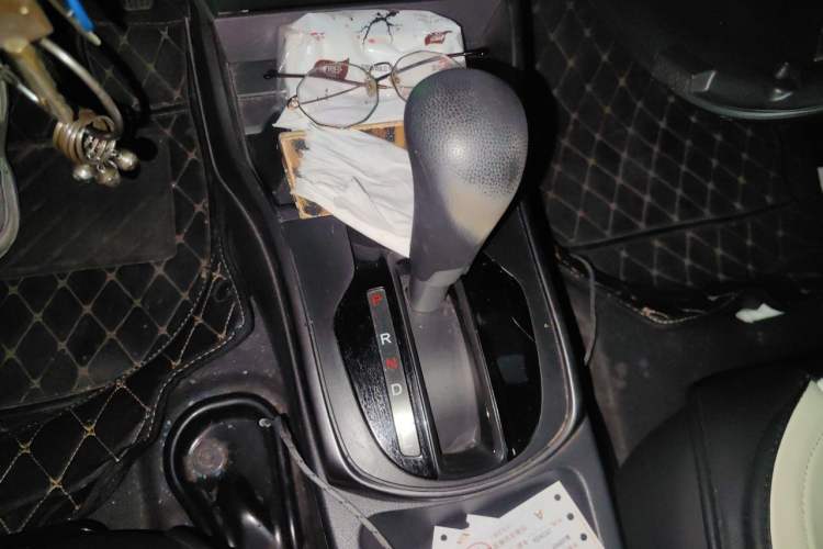 Used Honda Gienia 2017 1.5L CVT Classic Edition Gear Lever