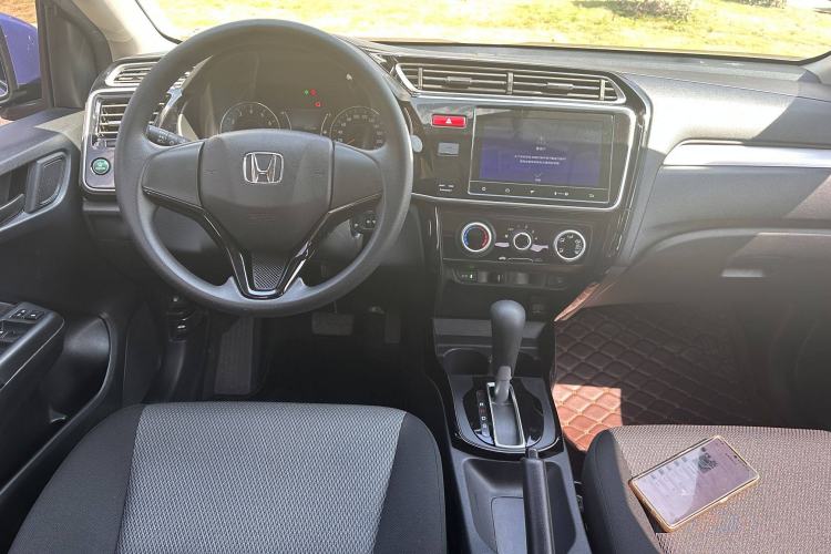 Used Honda Gienia 2017 1.5L CVT Comfort Version Interior 1