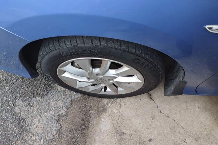Used Honda Gienia 2017 1.5L CVT Classic Edition Left Front Wheel Hub