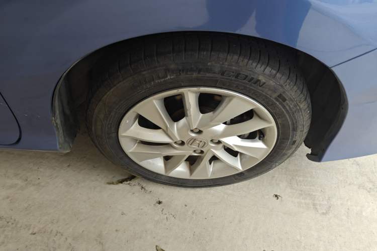 Used Honda Gienia 2017 1.5L CVT Comfort Version Right Front Wheel Hub