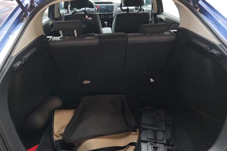 Used Honda Gienia 2017 1.5L CVT Classic Edition Trunk