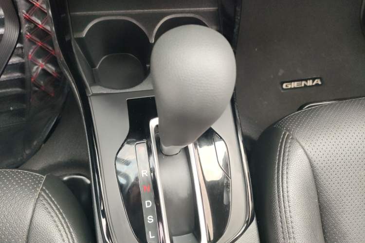 Used Honda Gienia 2017 1.5L CVT Comfort Version Gear Lever