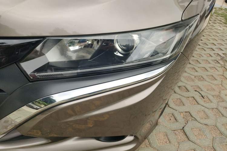 Used Honda Gienia 2017 1.5L CVT Comfort Version Left Front Headlight
