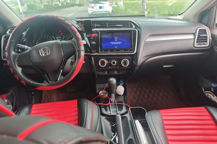 Used Honda Gienia 2017 1.5L CVT Comfort Version Center Console