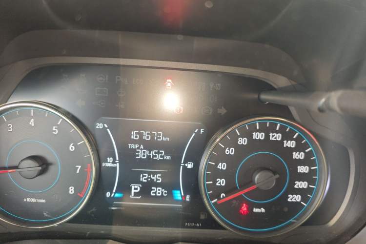 Used Honda Gienia 2017 1.5L CVT Comfort Version Odometer Close Up