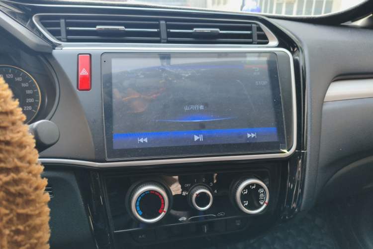 Used Honda Gienia 2017 1.5L CVT Comfort Version Audio And AC Panel