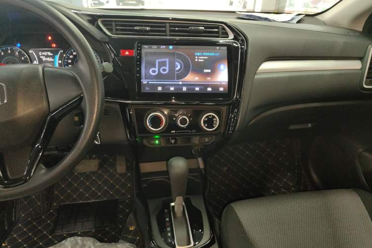 Used Honda Gienia 2017 1.5L CVT Comfort Version Audio And AC Panel