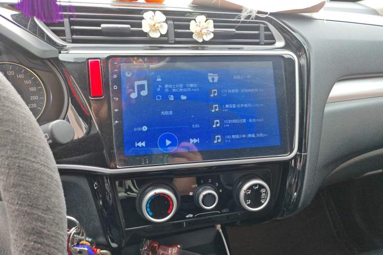 Used Honda Gienia 2017 1.5L CVT Comfort Version Audio And AC Panel