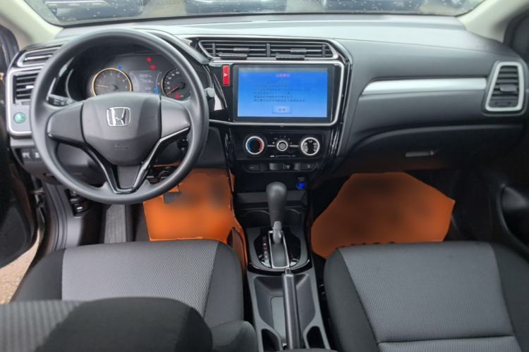 Used Honda Gienia 2017 1.5L CVT Comfort Version Center Console