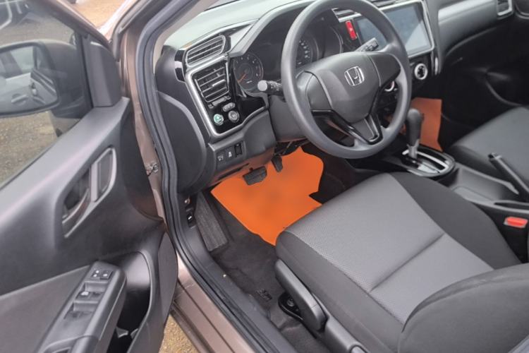 Used Honda Gienia 2017 1.5L CVT Comfort Version Driver Seat