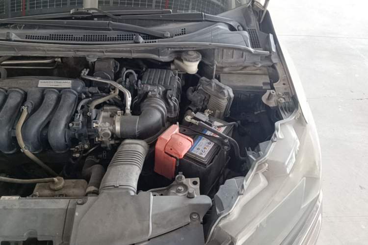 Used Honda Gienia 2017 1.5L CVT Luxury Edition Engine Bay Left