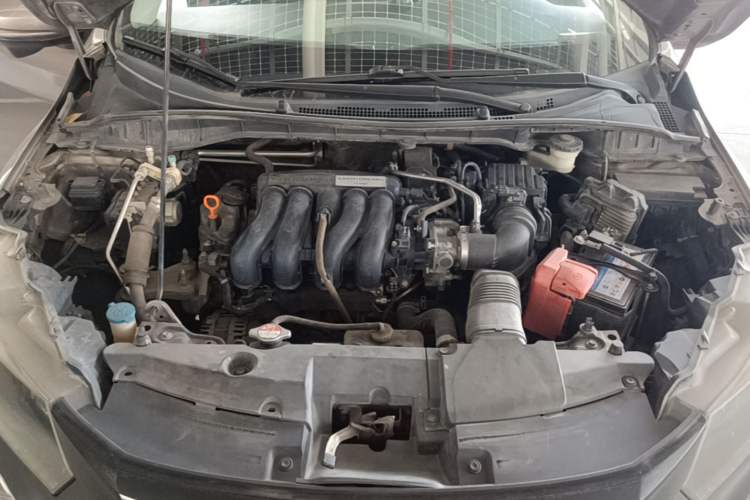 Used Honda Gienia 2017 1.5L CVT Luxury Edition Engine Bay