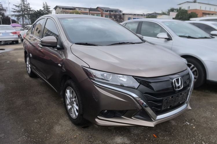 Used Honda Gienia 2017 1.5L CVT Comfort Version Front Right 45 Deg