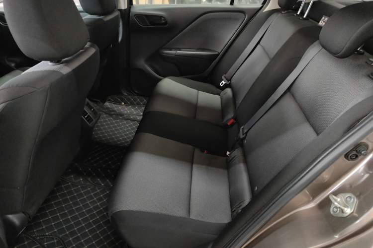 Used Honda Gienia 2017 1.5L CVT Comfort Version Interior 4