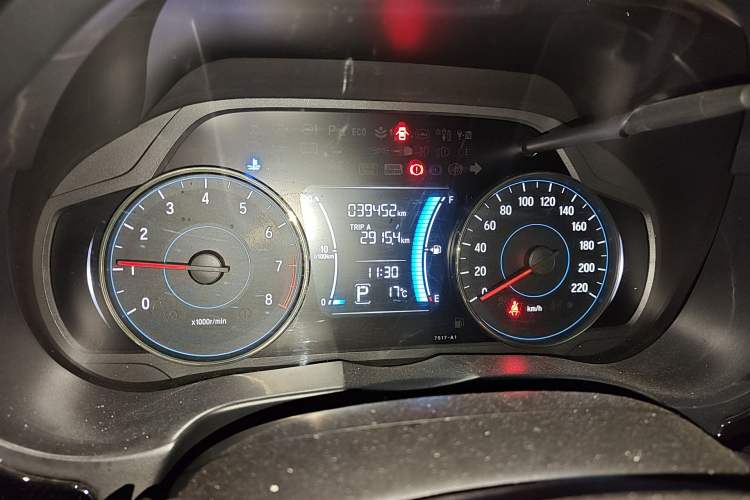 Used Honda Gienia 2017 1.5L CVT Comfort Version Odometer Close Up