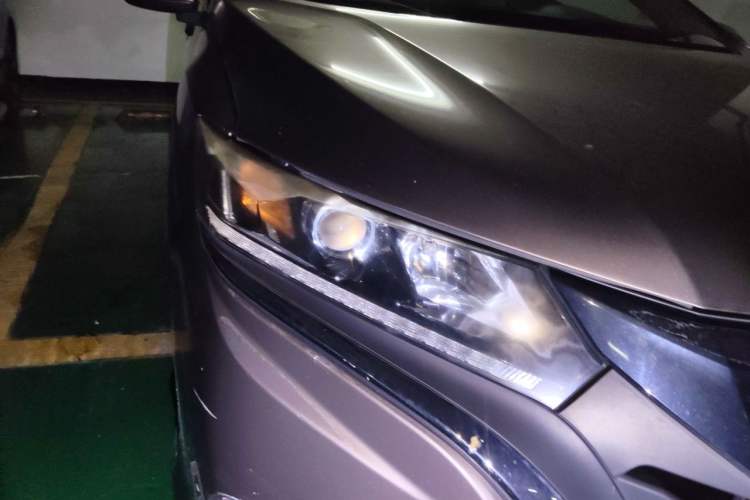 Used Honda Gienia 2017 1.5L CVT Fashion Edition Right Front Headlight