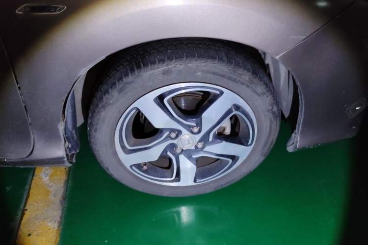 Used Honda Gienia 2017 1.5L CVT Fashion Edition Right Front Wheel Hub