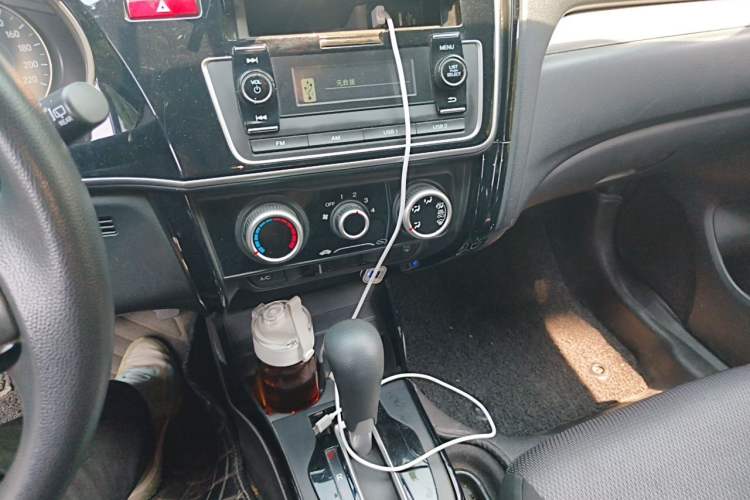 Used Honda Gienia 2017 1.5L CVT Comfort Version Audio And AC Panel