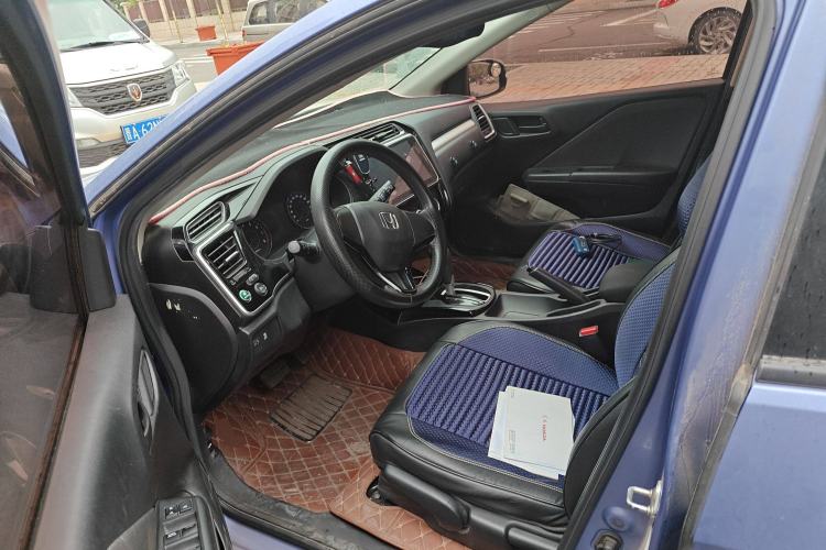 Used Honda Gienia 2017 1.5L CVT Comfort Version Driver Seat