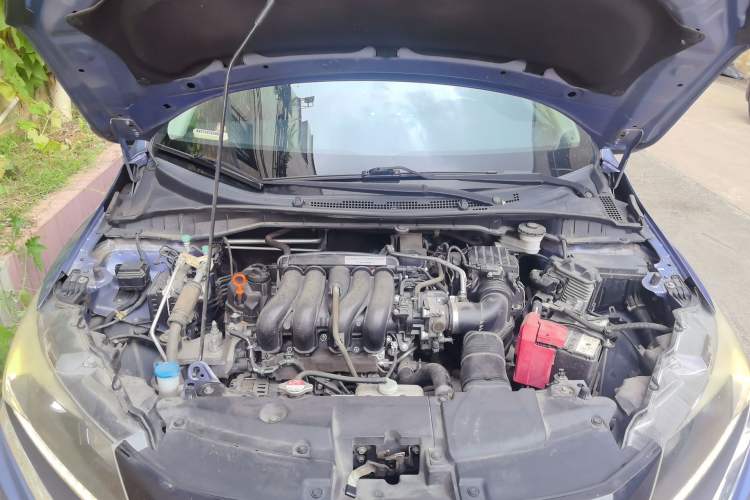 Used Honda Gienia 2017 1.5L CVT Fashion Edition Engine Bay