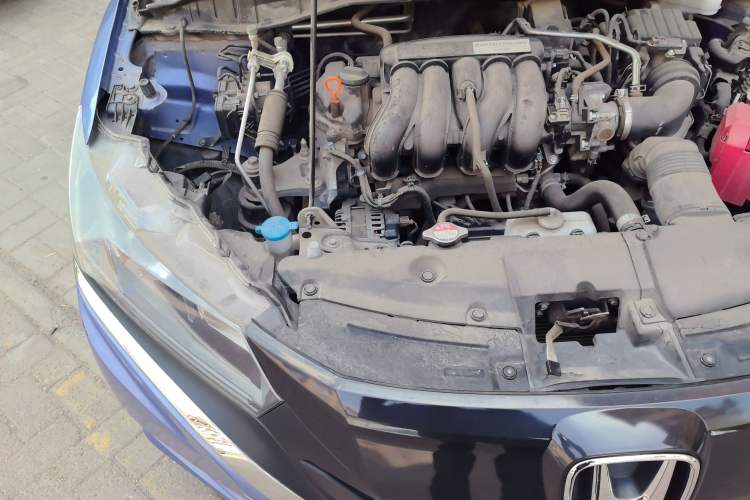 Used Honda Gienia 2017 1.5L CVT Classic Edition Engine Bay Right