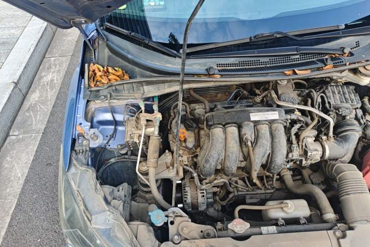 Used Honda Gienia 2017 1.5L CVT Comfort Version Engine Bay Right