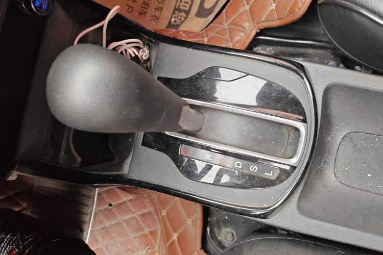 Used Honda Gienia 2017 1.5L CVT Comfort Version Gear Lever