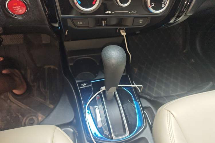 Used Honda Gienia 2017 1.5L CVT Comfort Version Gear Lever