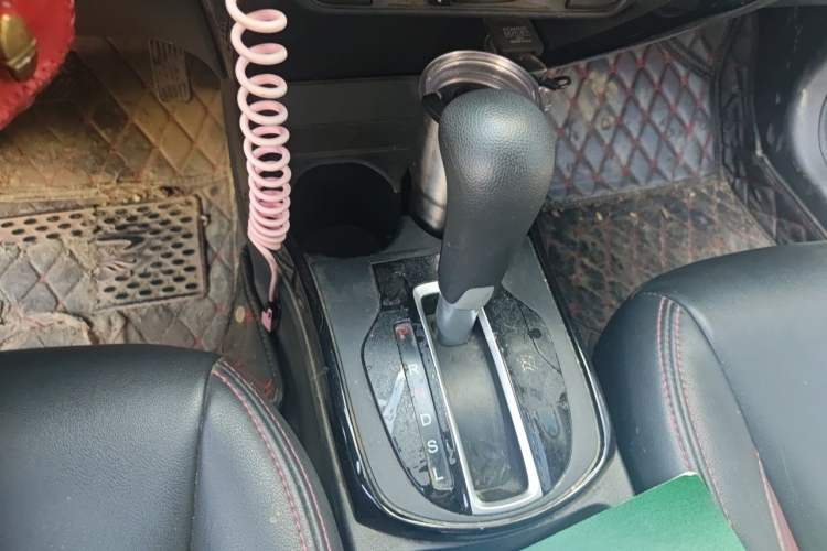 Used Honda Gienia 2017 1.5L CVT Comfort Version Gear Lever