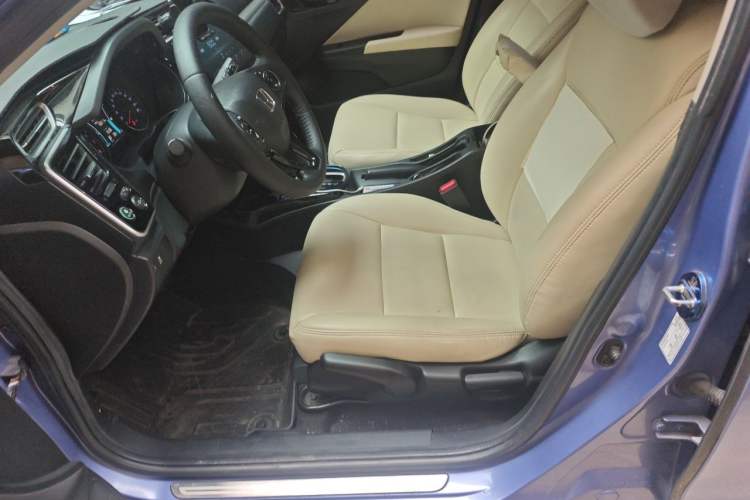 Used Honda Gienia 2017 1.5L CVT Comfort Version Left Front Seat