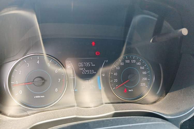Used Honda Gienia 2017 1.5L CVT Comfort Version Odometer Close Up