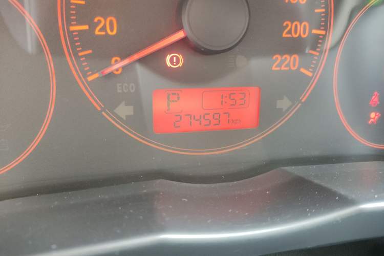 Used Honda Gienia 2017 1.5L CVT Classic Edition Odometer Close Up