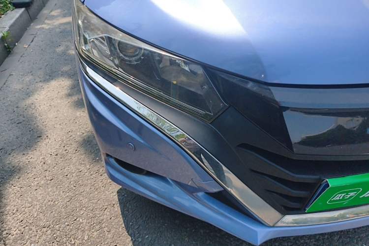 Used Honda Gienia 2017 1.5L CVT Comfort Version Right Front Headlight