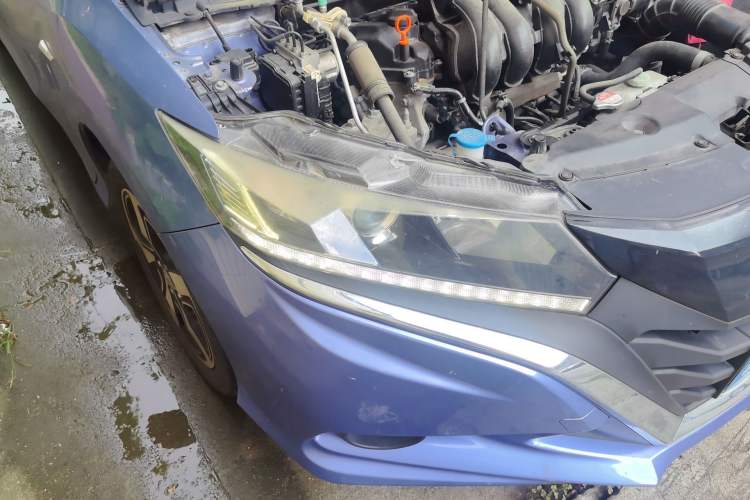 Used Honda Gienia 2017 1.5L CVT Fashion Edition Right Front Headlight